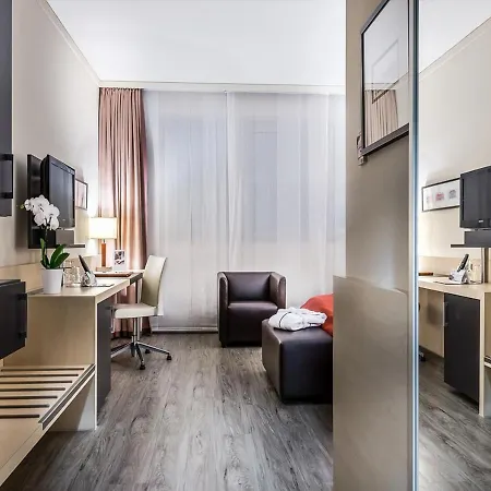 Hotel Western Premier Novina