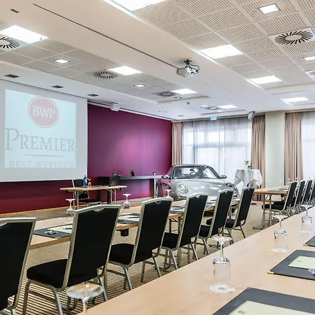 Hotel Western Premier Novina