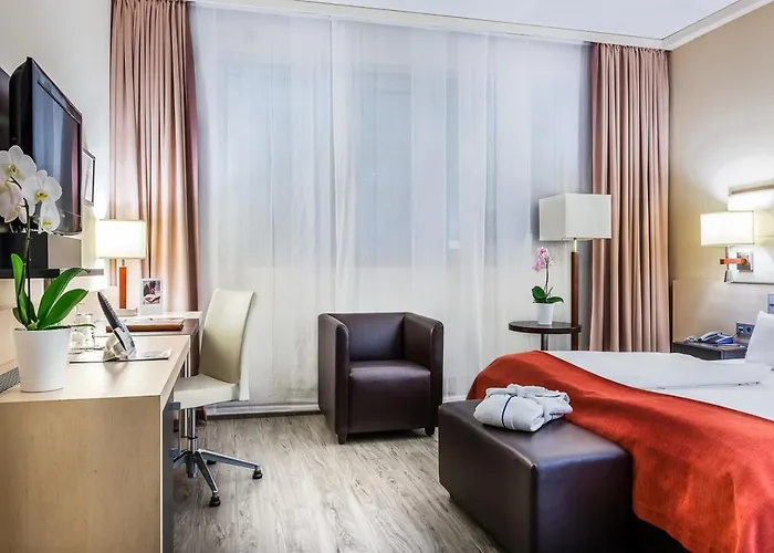 Western Premier Novina Hotel
