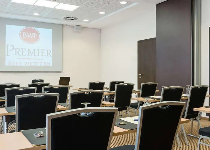 Western Premier Novina Hotel
