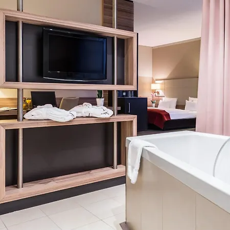 Western Premier Novina Hotel