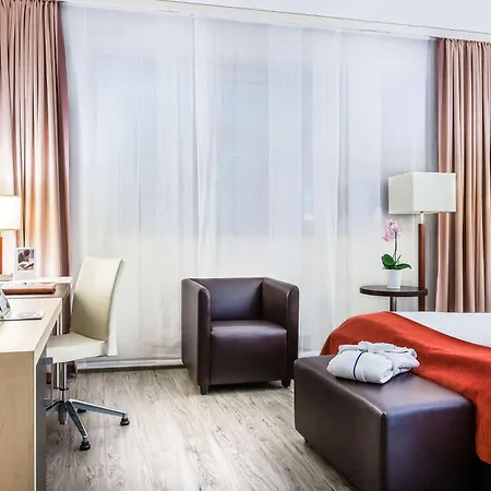 Hotel Western Premier Novina 4*